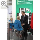 STAHLGRUBER Leistungsschau 2015 Nürnberg Georg Limpers unterhält die Kinderlein, solange sich die Eltern über die GUTMANN Produkte informieren.  