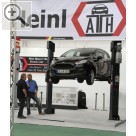 Impressionen von der Automechanika 2016. ATH-Heinl präsentierte auf der Automechanika 2016 die neue hydraulische Zweisäulenbühne ATH-Master Lift.	 ATH Heinl 