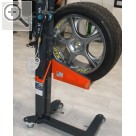 Impressionen von  der Automechanika 2016. GL GmbH auf der Automechanika 2016 - Radlift für ergonomisches und sicheres heben von leichten und schweren Rädern. GL GmbH 