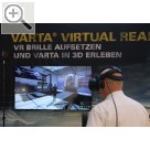 PV LIVE! 2017 Auf der PV LIVE! 2017: Walter Boess, CEMB, im VARTA VR ERLEBNIS - Dialog mit dem virtuellen Ansprechpartner.  