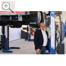 Automechanika Frankfurt 2018 MAHA Geschäftsführer Stefan Fuchs an der Radgreiferanlage. Maha 